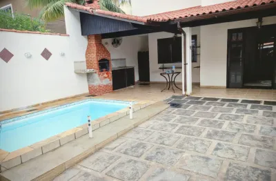 Casa triplex-preco abaixo do mercado-3 suites-vargem pequena