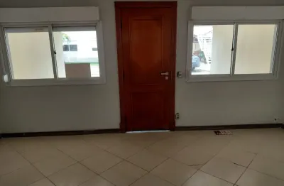 Casa dúplex 3 quartos-Financiamento bancário-Opotunidade -Vargem.pequena