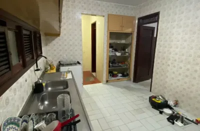 Vendo lindo apartamento na rua justiniano de serpa, bairro farias brito. fica por trás do shopping benfica