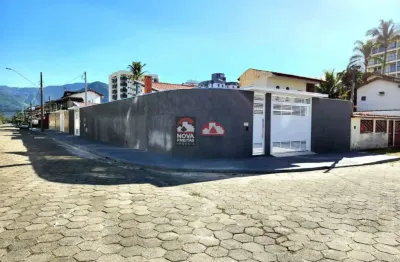 Casa com 3 quartos para alugar na Rua Dom Jerônimo de Ataide, 90, Martim de Sá, Caraguatatuba