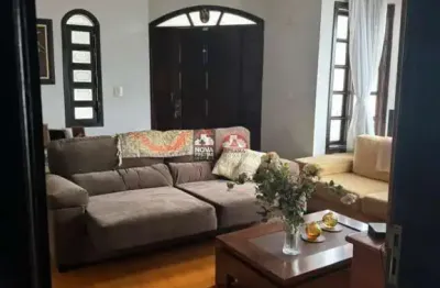 Casa com 4 quartos para alugar na Rua Ramses II, 318, Vila Zezé, Jacareí