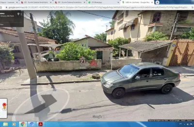 Casa à venda - ótima localização em avenida principal