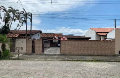 Casa com 3 quartos à venda na Rua Nove, 318, Pontal de Santa Marina, Caraguatatuba
