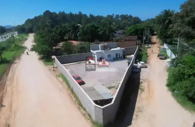 Casa com 2 quartos à venda na Avenida Marginal Direita, Esquina Com A Rua Nove, 08, Capricórnio III, Caraguatatuba