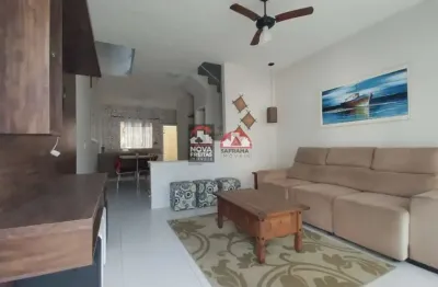 Charmoso sobrado massaguaçu para locação ou venda com 2 suítes, mobiliado à 80 metros da orla. excelente localização.