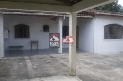 Casa com 2 quartos à venda na Rua Santo Antônio do Pinhal, 75, Martim de Sá, Caraguatatuba