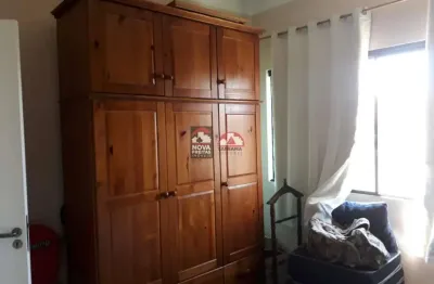 Apartamento amplo em condomínio com apenas 12 apartamentos.