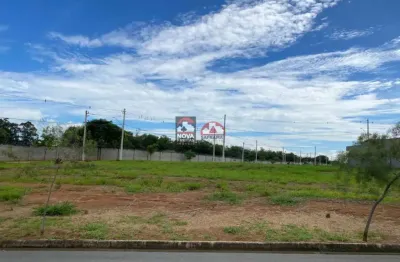 Terreno à venda na Avenida Arthur Dos Santos (Loteamento Industrial), Quadra C, 12446, Residencial e Comercial Bosque da Imperatriz, Pindamonhangaba