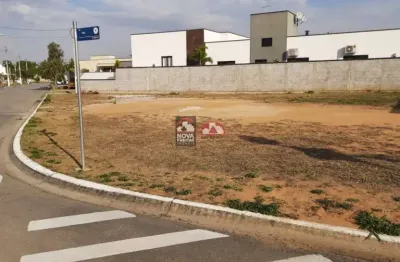 Terreno em condomínio fechado à venda na Rua Potenza, s/n, Loteamento Residencial Village Splendore, Pindamonhangaba