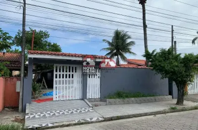 Casa com 4 quartos à venda na Rua Maria Pedrina Pimenta, 181, Jardim Britânia, Caraguatatuba