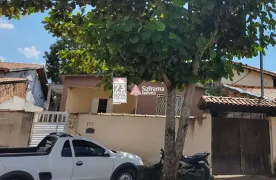 Casa com 3 quartos à venda na Rua Padre Luiz Garcia de Oliveira, 175, Conjunto Residencial Araretama, Pindamonhangaba