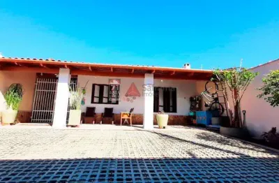 Casa com 3 quartos à venda na Avenida Gaspar de Souza, 341, Praia das Palmeiras, Caraguatatuba