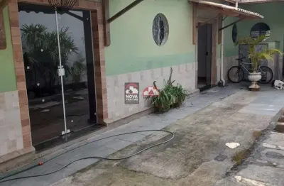 Casa com 2 quartos à venda na Rua Nery José Dias, 315, Perequê Açu, Ubatuba
