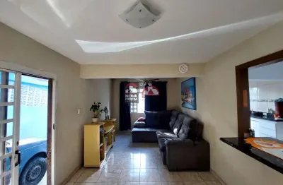 Casa com 3 quartos à venda na Rua Argemiro Cypriano de Oliveira, 108, Crispim, Pindamonhangaba