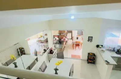 Sobrado com 3 dormitórios à venda no condomínio laguna