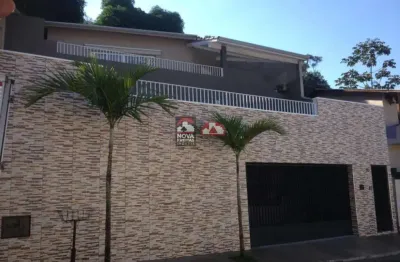 Invista em um imovel completo com alto potencial de valorizaçao, localizado area central proximos aos comercios.