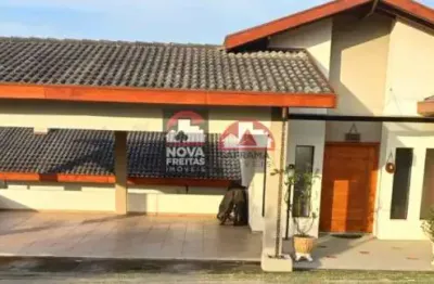 Casa com 3 quartos à venda na Rua Luiz Winther de Araújo, 200, Chácara São Félix, Taubaté