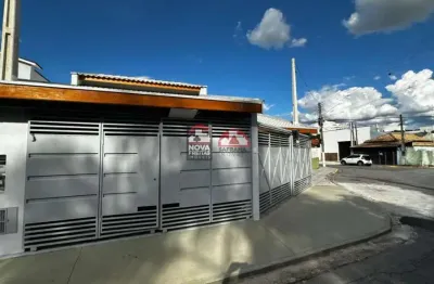 Casa com 3 quartos à venda na Rua Doutor Rodrigo Romeiro, 314, Crispim, Pindamonhangaba