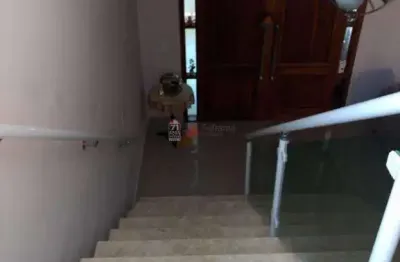 Casa com 2 quartos à venda na Rua Alberto Caieiro, Sobrado, 43, Loteamento Villa Branca, Jacareí