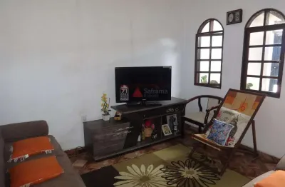 Casa | 2 dormitórios, churrasqueira e 4 vagas em pindamonhangaba