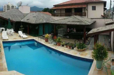 Casa com 4 quartos à venda na Avenida Professora Adalí Coelho Passos, 715, Prainha, Caraguatatuba