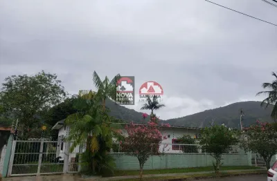 Casa com 6 quartos à venda na Rua Caúna, 464, Martim de Sá, Caraguatatuba