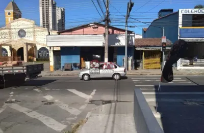 Ponto comercial à venda na Rua Santa Helena, 155, São João, Jacareí