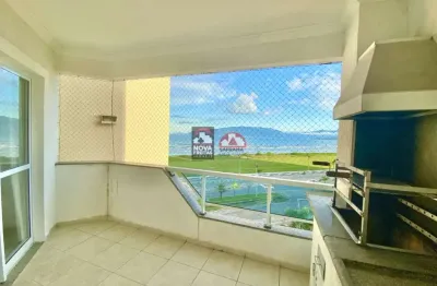 Apartamento com vista para o mar, e varanda gourmet com churrasqueira