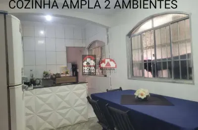 Sobrado | 3 dormitórios, ampla garagem para 4 carros e ótima localização!