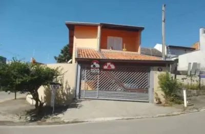 Sobrado padrão no bairro residencial santa paula em jacareí/sp