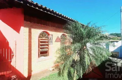Casa à venda com 3 dormitórios e 2 vagas de garagem