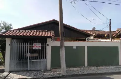 Casa com 3 quartos à venda na Rua Mauro Araújo Albuquerque, 100, Conjunto Habitacional Terra dos Ipês I (Sul), Pindamonhangaba