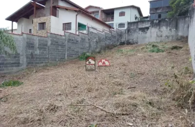 Terreno à venda na Rua Francisco Antunes dos Santos, S/N, Vila Suiça, Pindamonhangaba