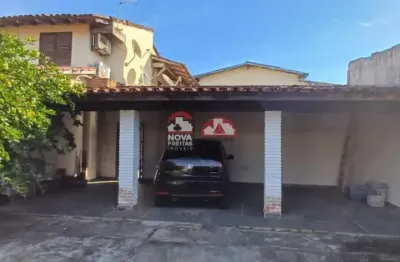 Sobrado com cinco dormitórios sendo quatro suites  e escritório no porto novo em caraguatatuba