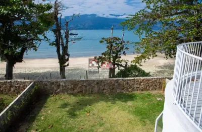 Mansão pé na areia em condomínio na praia das cigarras em são sebastião