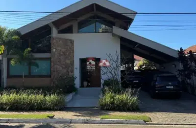 Casa à venda em condomínio fechado no jardim aquarius em são josé dos campos