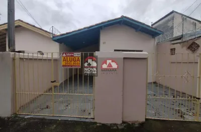 Casa com 3 quartos para alugar na Rua Comerciante Francisco Zamith, 46, Jardim Cristina, Pindamonhangaba