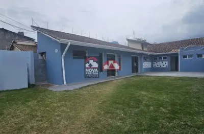Casa espaçosa com 3 quartos no bairro estrela d`alva