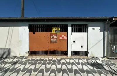 Casa com 2 quartos à venda na Rua Geraldo Derrico Moreira, 98, Residencial Mantiqueira, Pindamonhangaba