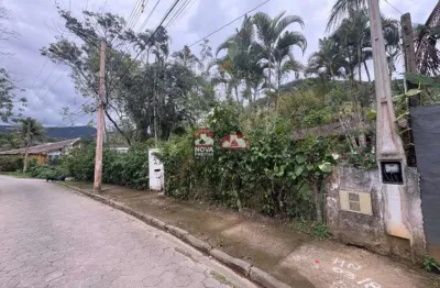 Casa antiga na martim de sá com terreno de 880m2 ideal para investidores