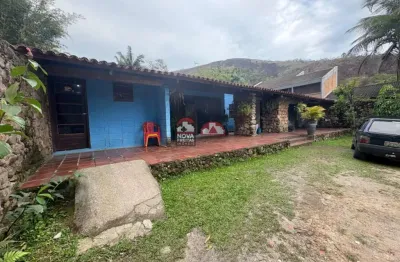 Casa antiga na martim de sá com terreno de 880m2 ideal para investidores