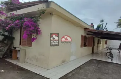 Casa próximo a pizzaria lunamar e proximo ao campo de futebol em caraguatatuba no bairro palmeiras