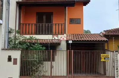 Casa com 3 quartos à venda na Rua Cônego Tobias, 308, Tabaú, Pindamonhangaba