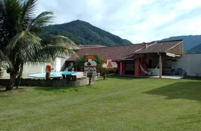 Casa com 2 quartos para alugar na Rua Lourenço Castanho Taques, 138, Sumaré, Caraguatatuba