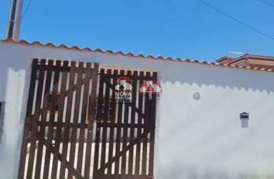 Casa com 2 quartos para alugar na Rua Dom Francisco De Moura Rolim, Casa 1, 27, Martim de Sá, Caraguatatuba