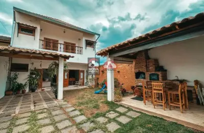Casa com 5 quartos à venda na Rua Ernesto Mulato, 31, Residencial Parque das Palmeiras, Pindamonhangaba