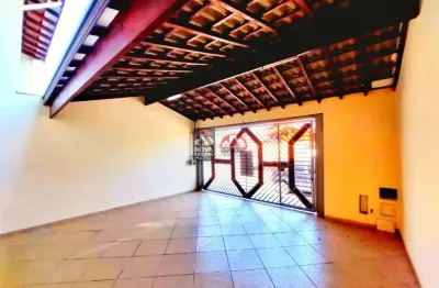 Casa com 4 quartos à venda na Rua Carlos Roberto Jacob de Freitas, 61, Alto do Cardoso, Pindamonhangaba