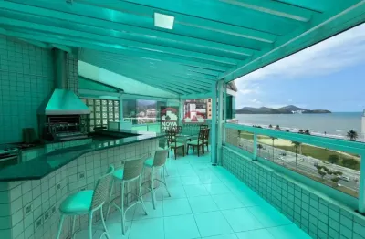 Cobertura com 4 dormitórios sendo 2 suítes e ampla varanda gourmet com churrasqueira e solário