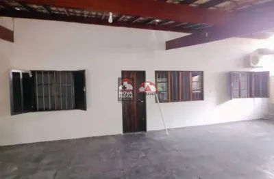 Terreno de 270 m² com edícula em condomínio fechado / portal patrimonium