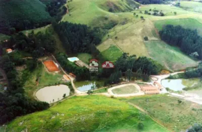 Fazenda à Venda em Guaratinguetá, Estrutura Completa e Excelente Potencial
